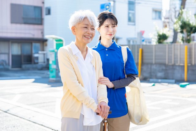 介護スタッフによる健康状態の確認